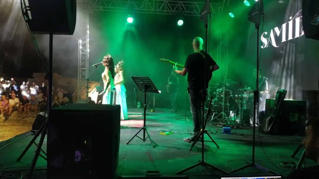 Kemer’de Unutulmaz Gece! Antik Kentte Dünya Müziği Yankılandı 3